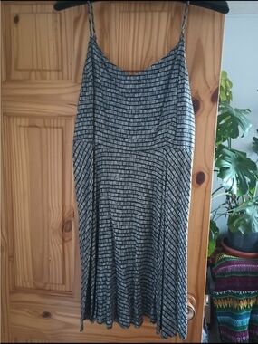 Old Navy Black and White Striped Top